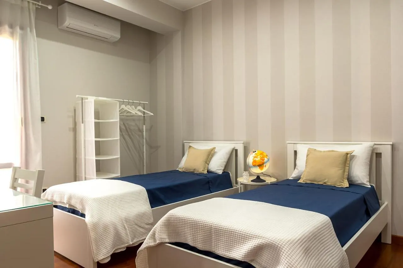 Lilla - Home And Garden Riposto 0*,  Ιταλία
